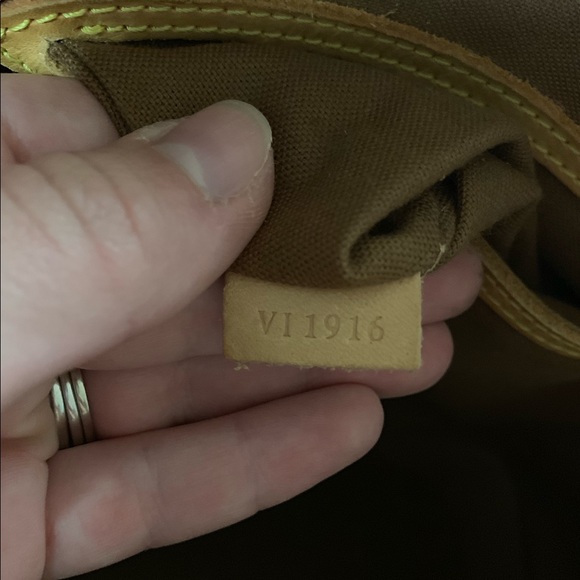 🔴SOLD🔴 Louis Vuitton Alma - Picture 6 of 6